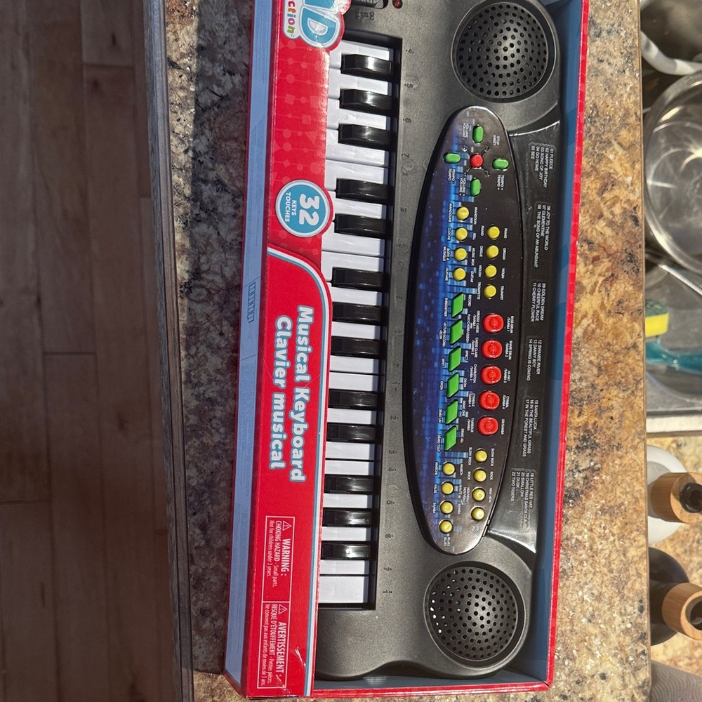 Kids Musical Keyboard Toy with Lights and Sounds